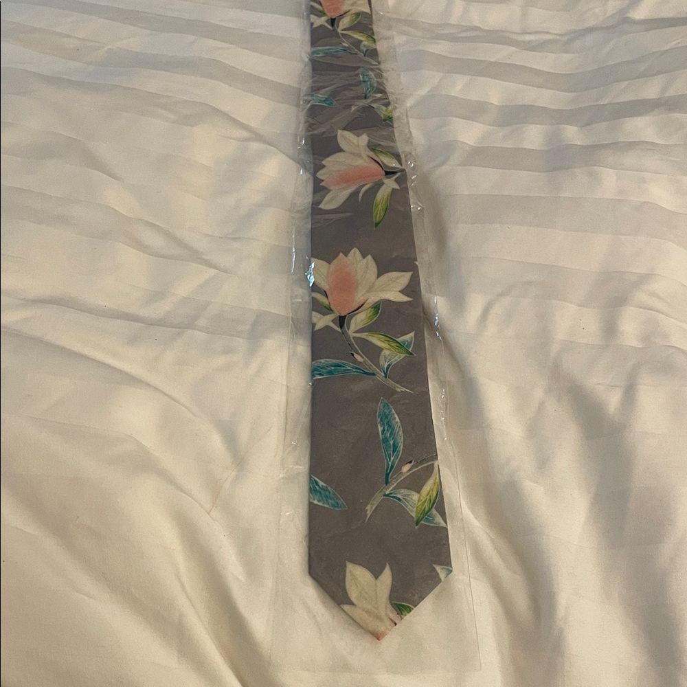 Floral Gray Men's Tie